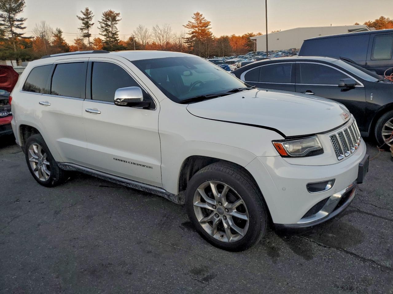 2014 JEEP GRAND CHEROKEE SUMMIT photo 4