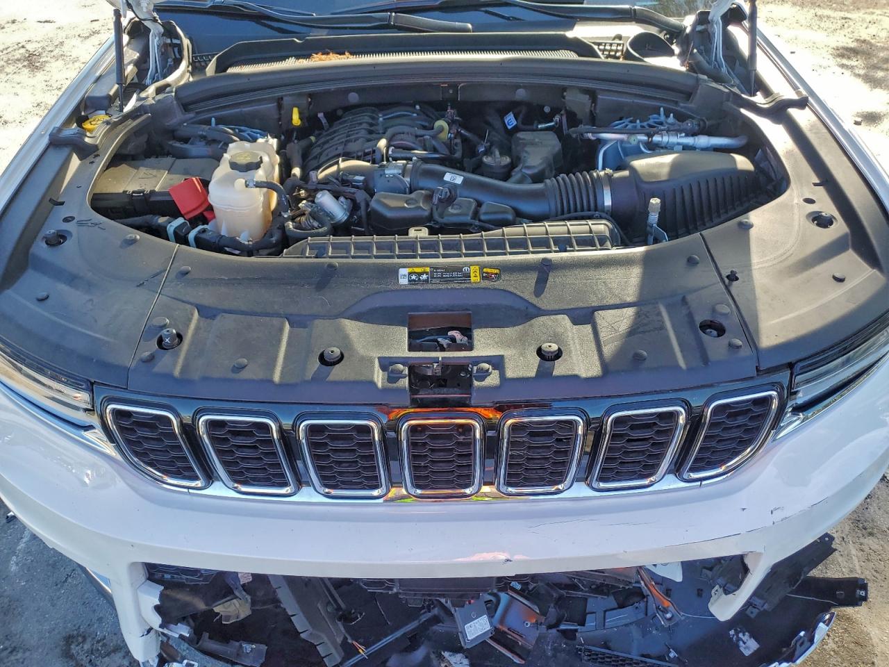 2024 JEEP GRAND CHEROKEE L LIMITED photo 12