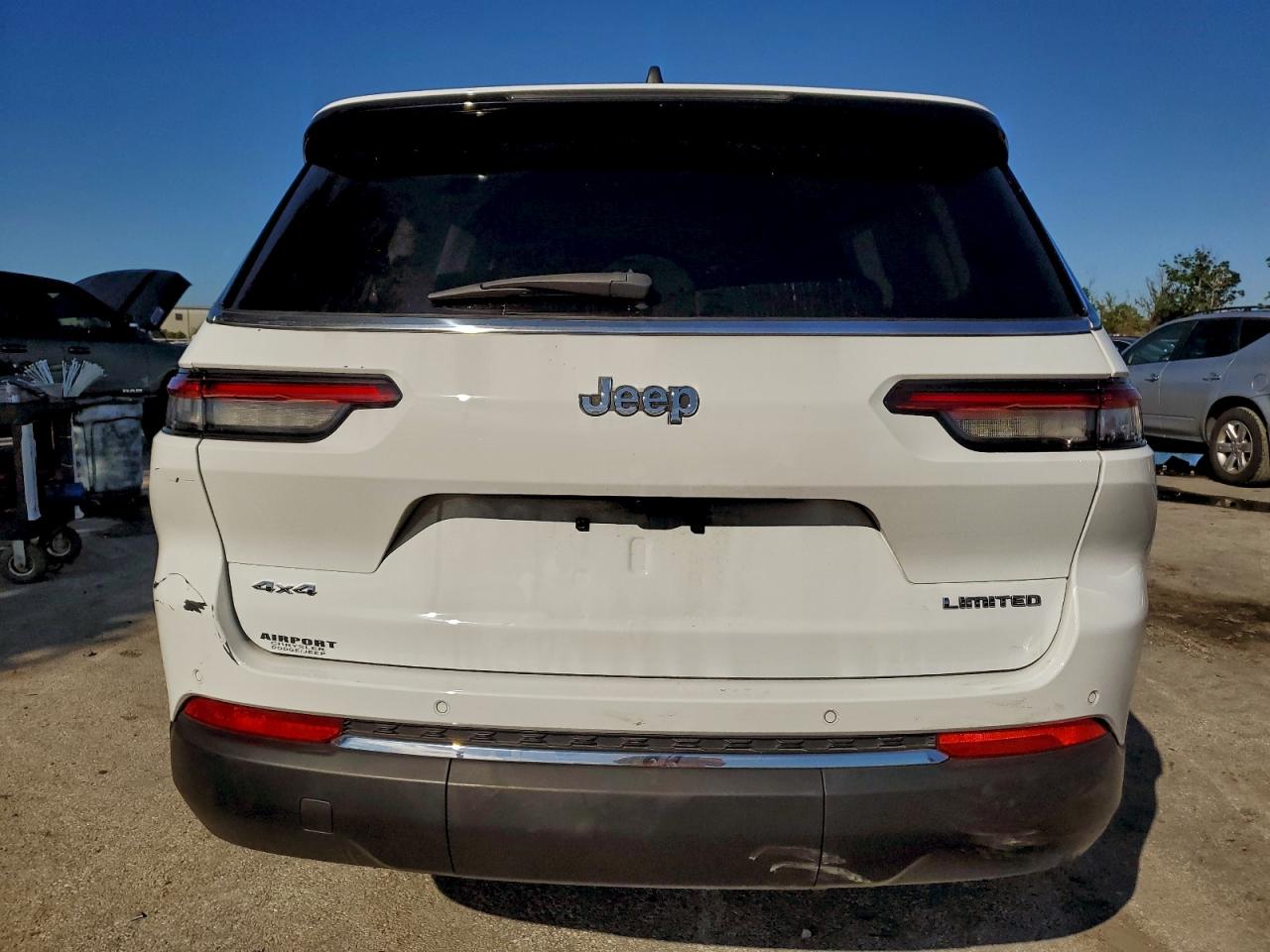 2024 JEEP GRAND CHEROKEE L LIMITED photo 6