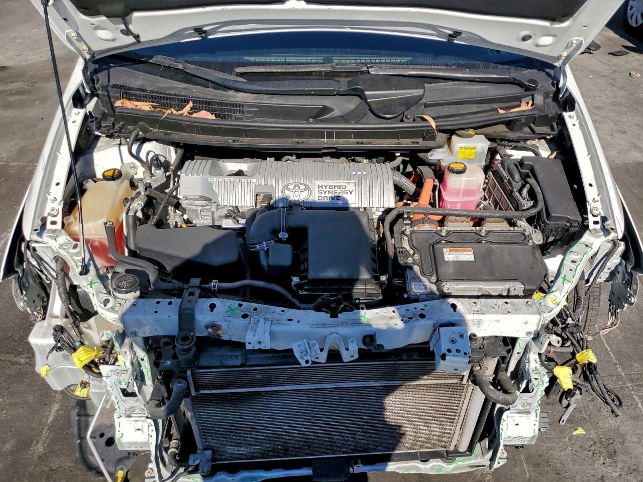 2014 TOYOTA PRIUS photo 11