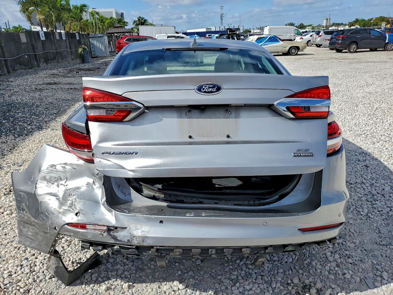 2020 FORD FUSION SE photo 6