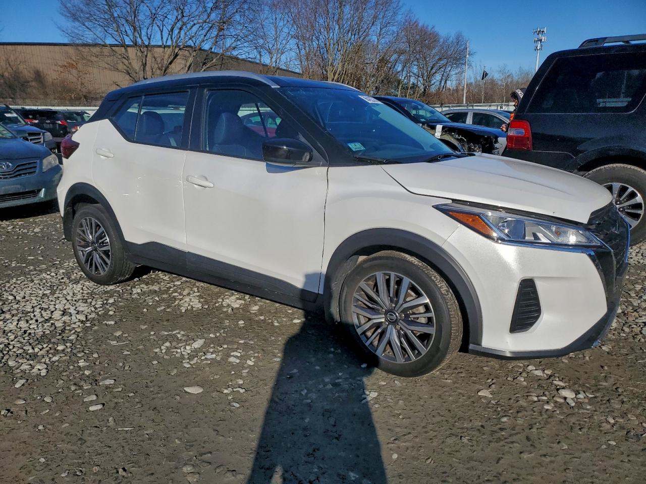 2021 NISSAN KICKS SV photo 4