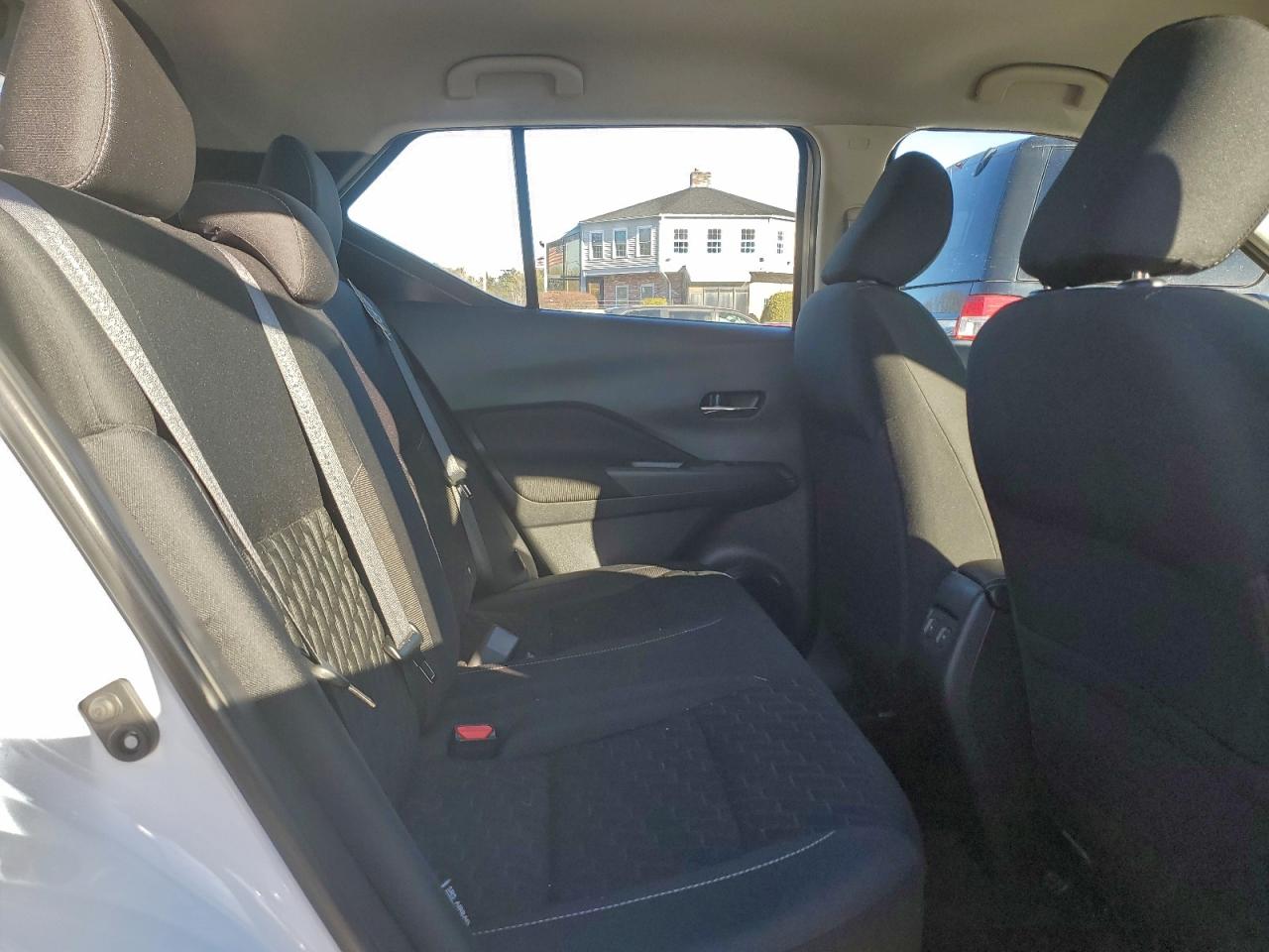 2021 NISSAN KICKS SV photo 11
