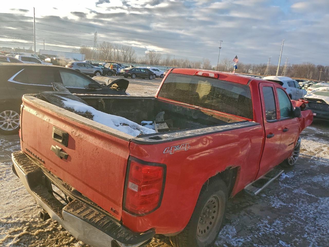 2014 CHEVROLET SILVERADO K1500 LT photo 3