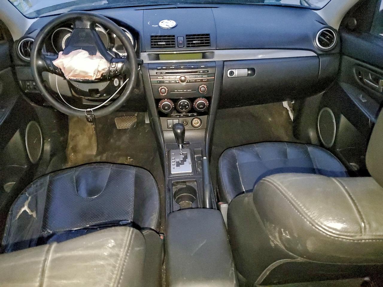 2006 MAZDA 3 HATCHBACK photo 8