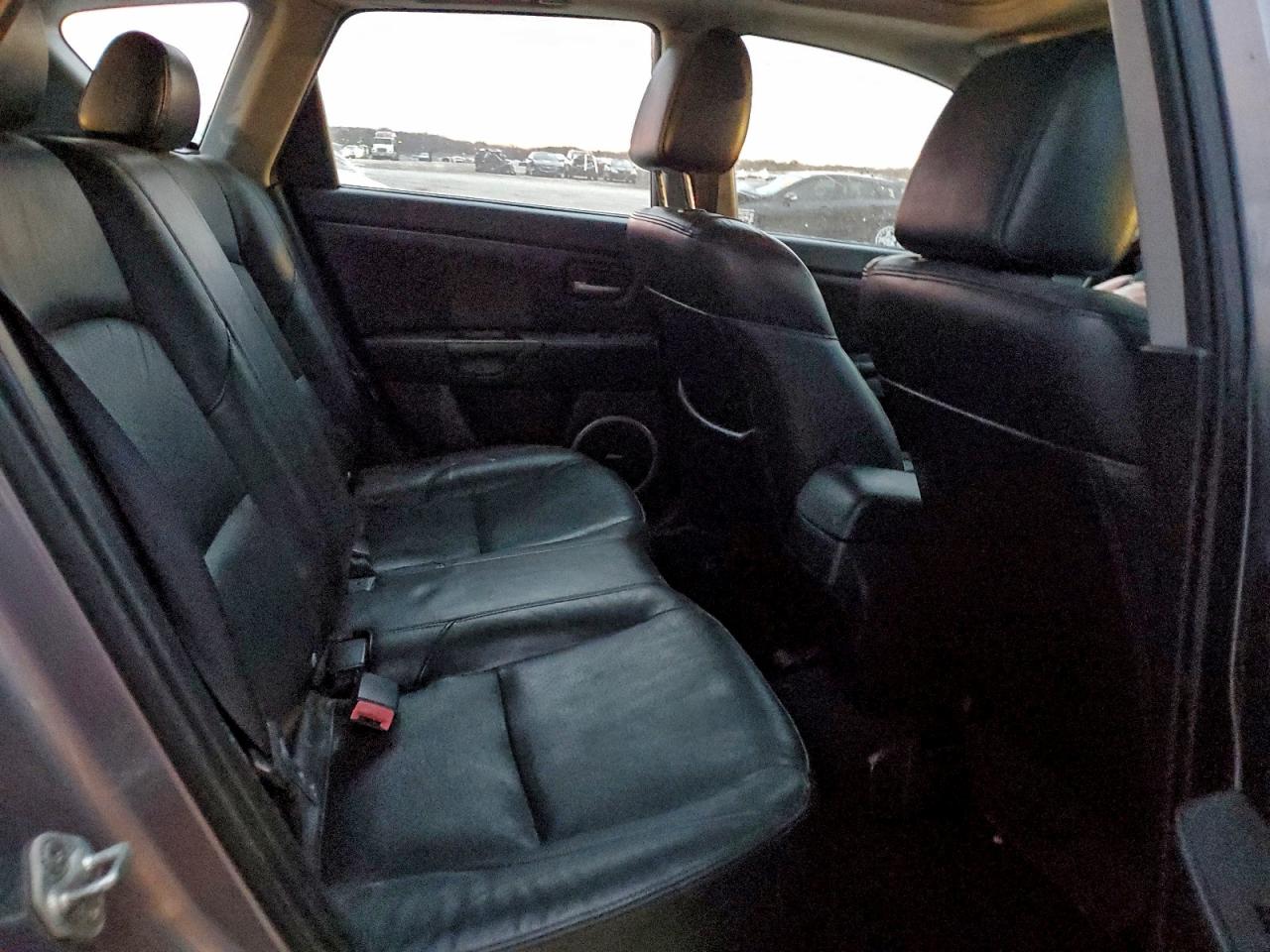 2006 MAZDA 3 HATCHBACK photo 10