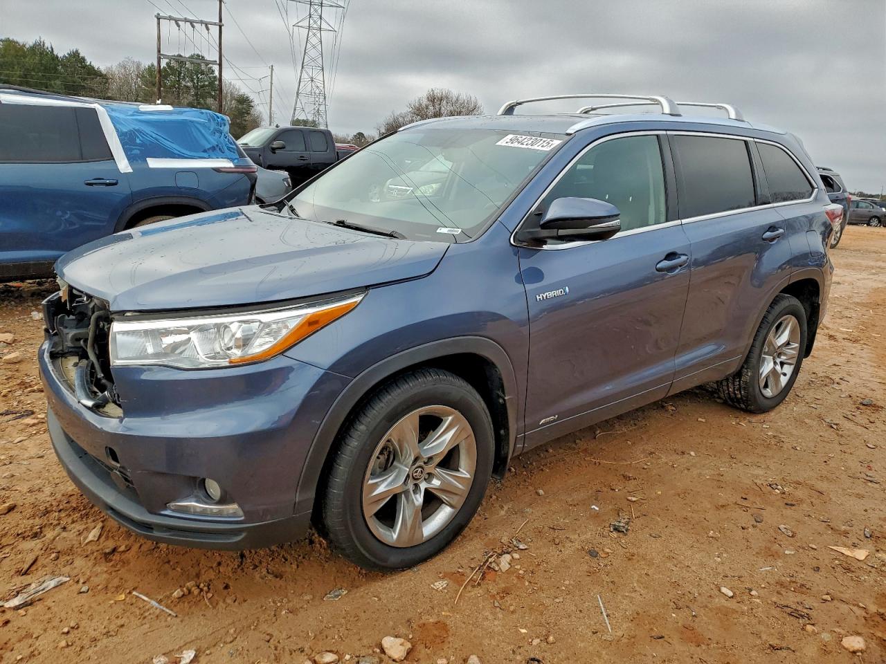 2016 TOYOTA HIGHLANDER