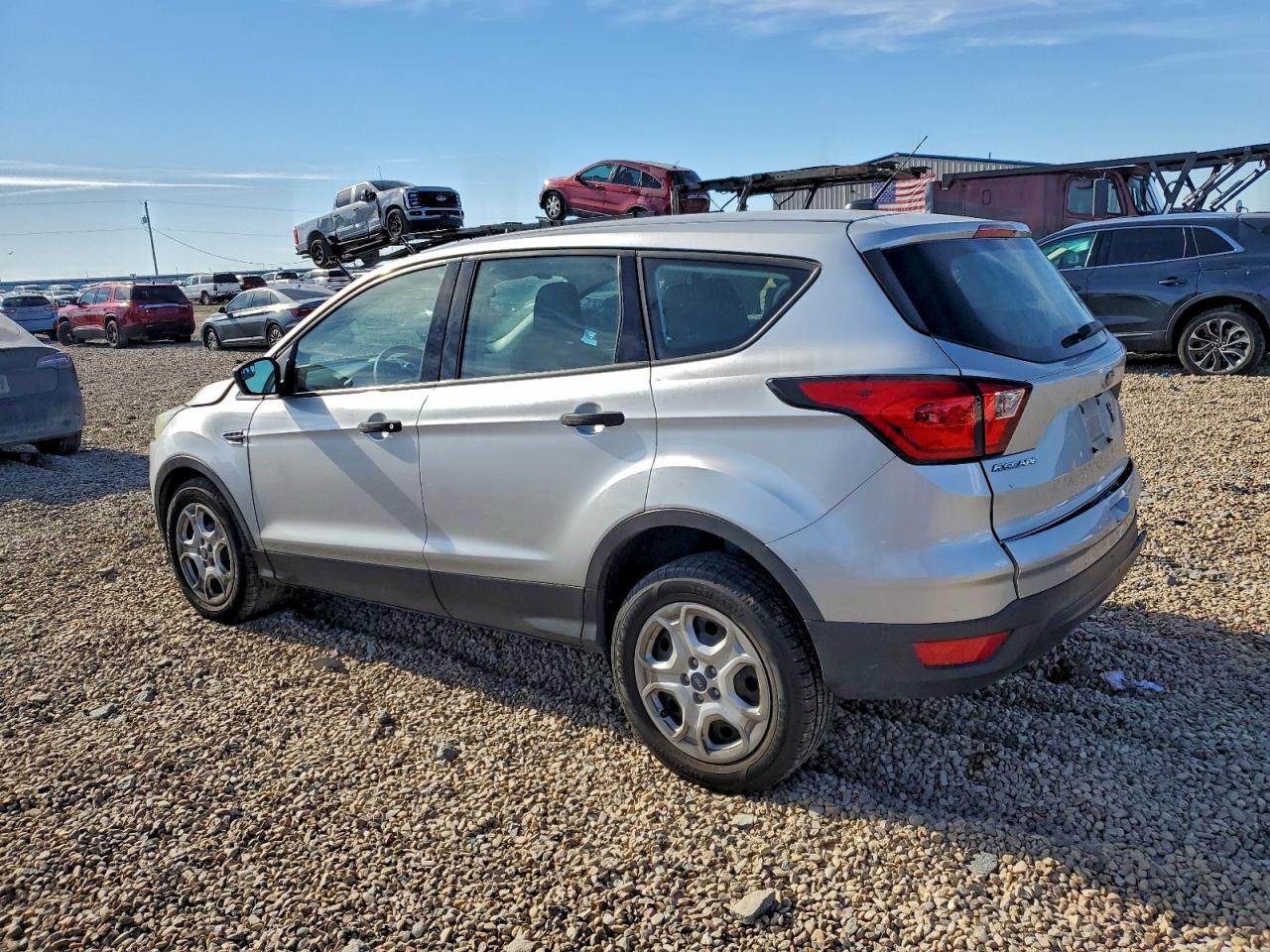 2019 FORD ESCAPE S photo 2