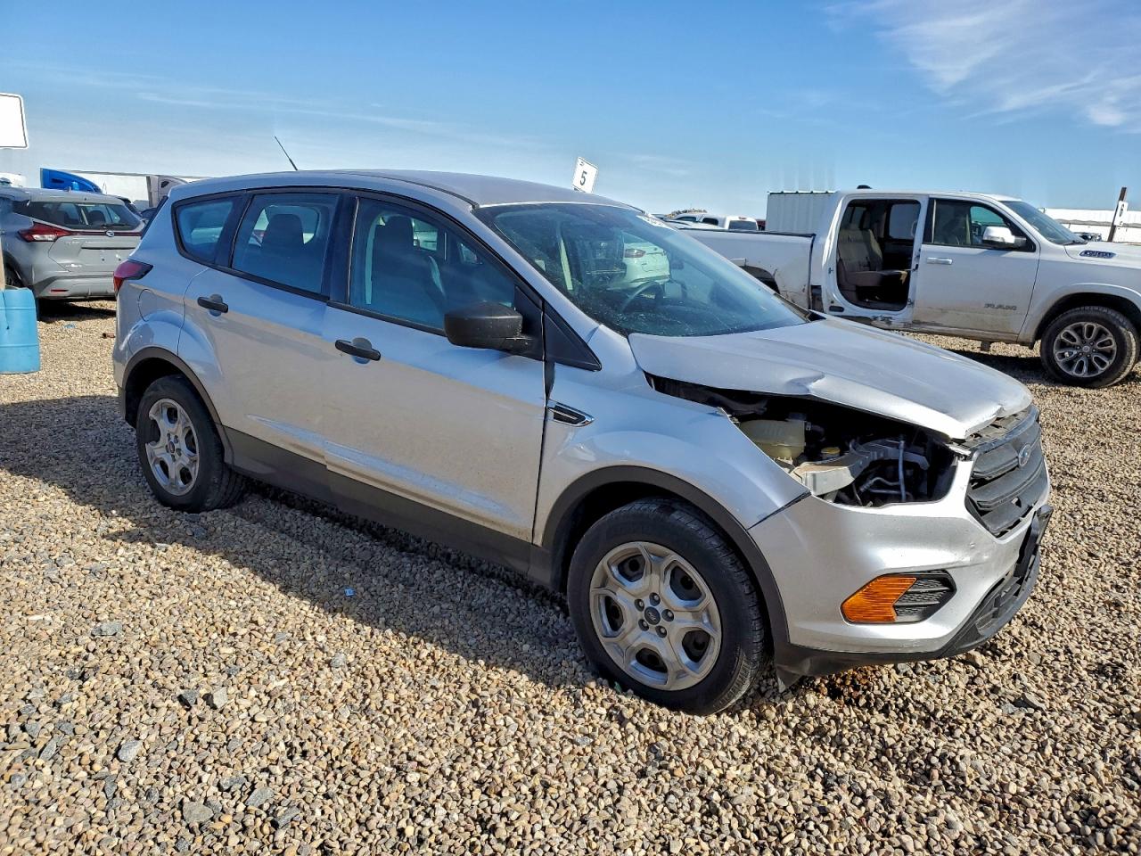 2019 FORD ESCAPE S photo 4