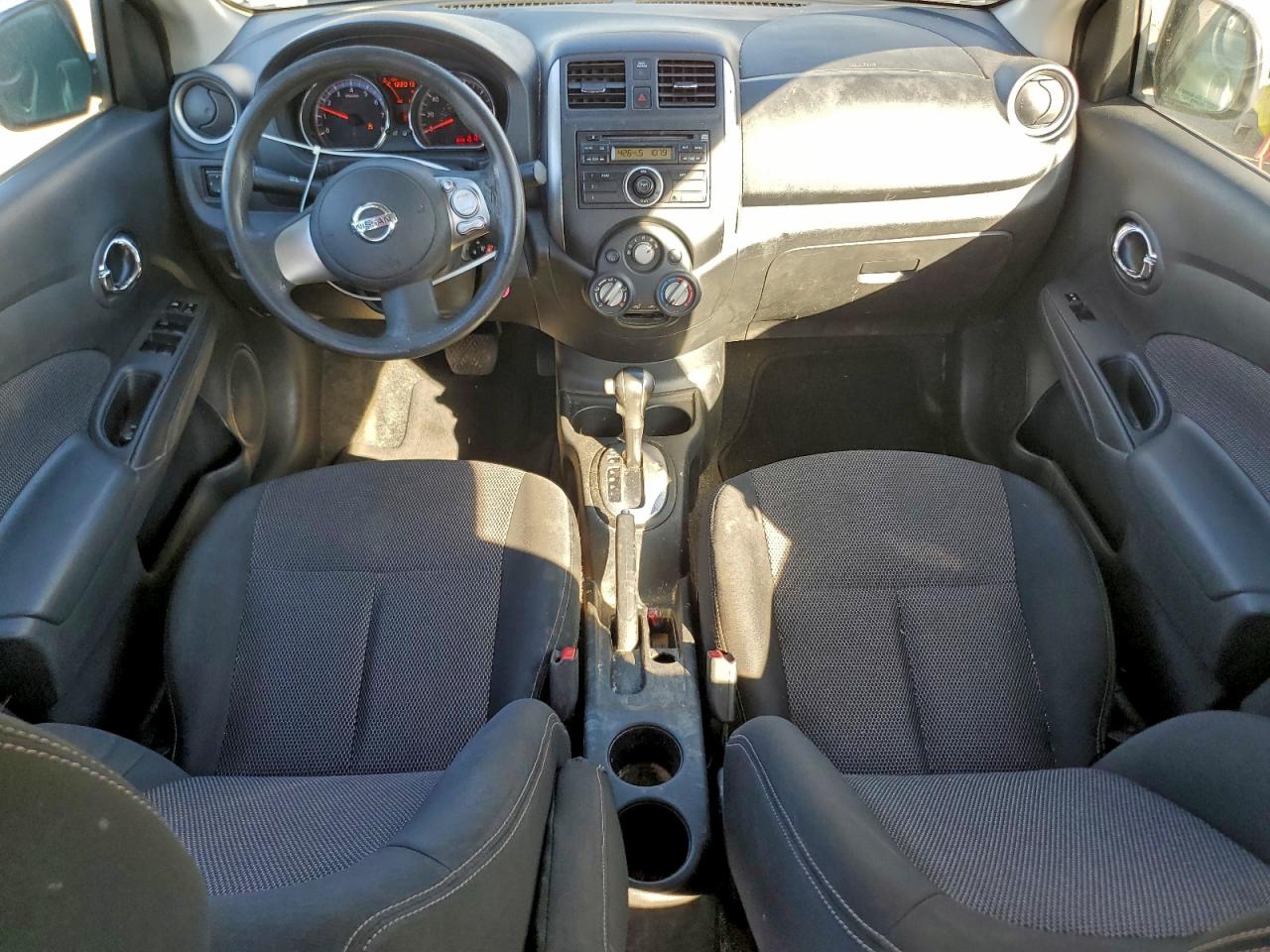 2014 NISSAN VERSA S photo 8
