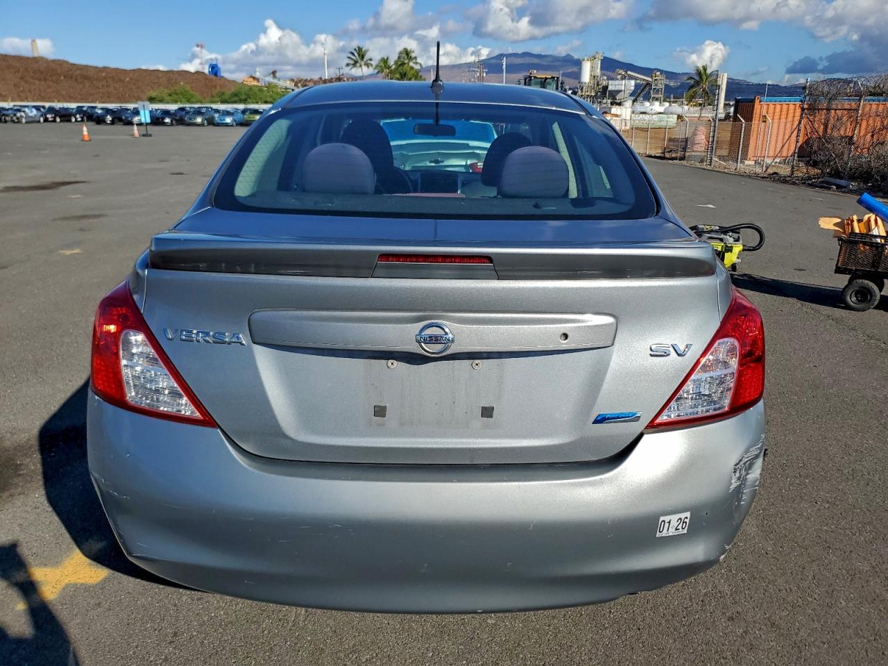 2014 NISSAN VERSA S photo 6
