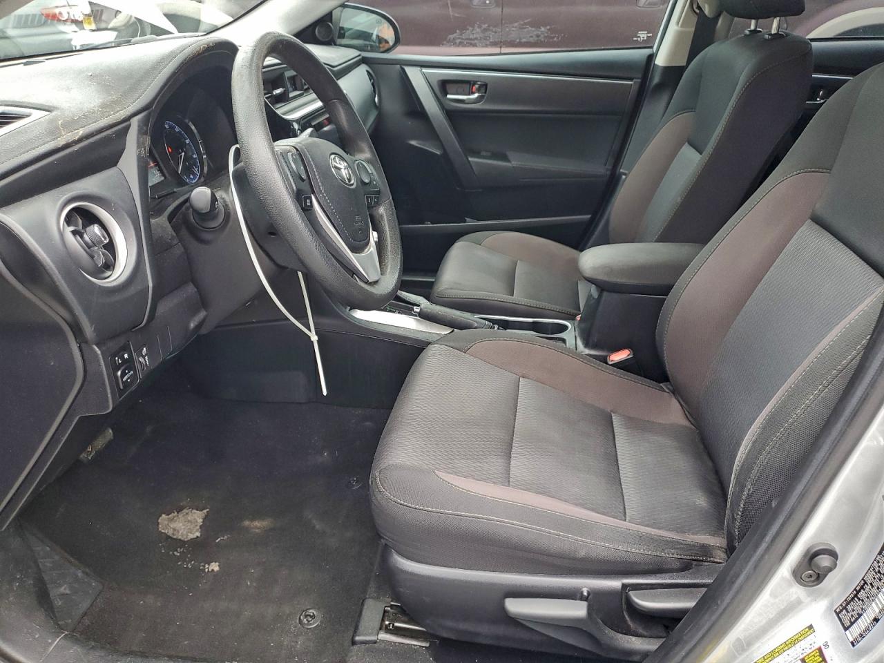 2019 TOYOTA COROLLA L photo 7