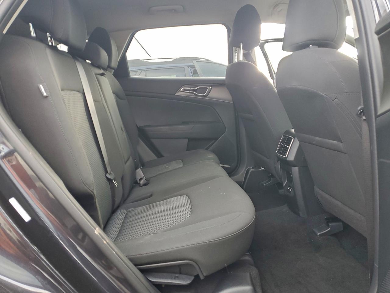 2026 KIA SPORTAGE LX photo 11
