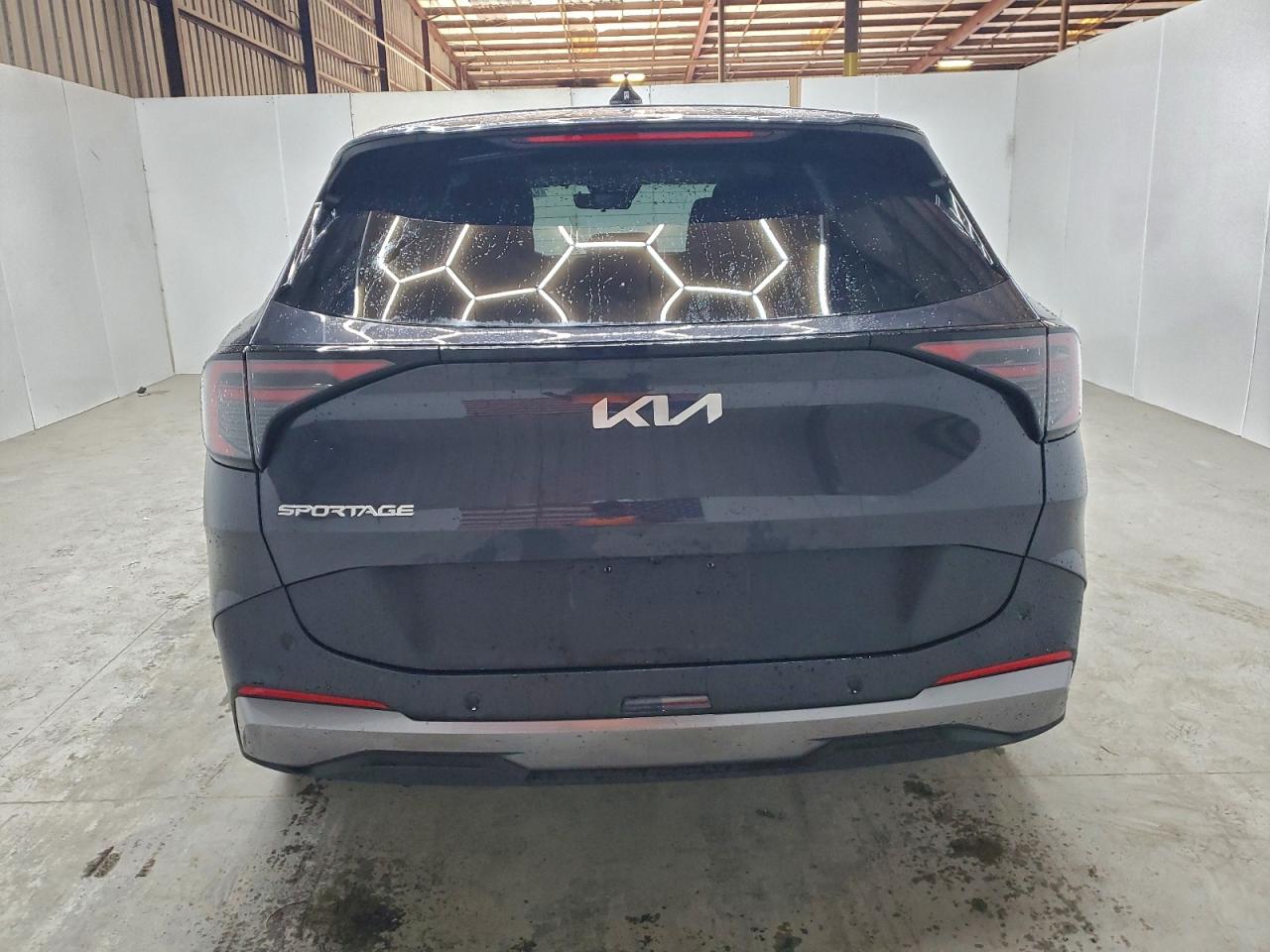 2026 KIA SPORTAGE LX photo 6