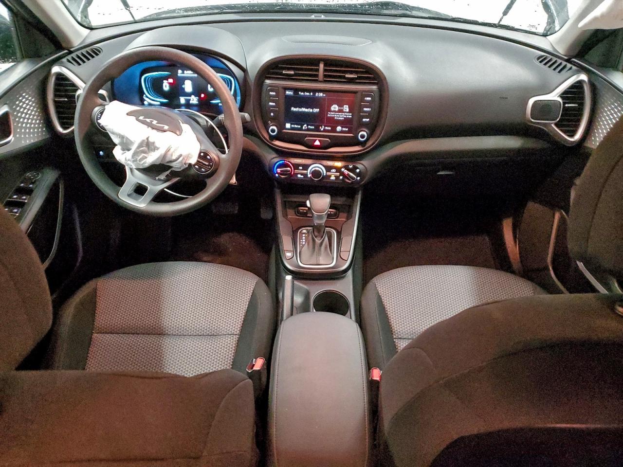 2025 KIA SOUL LX photo 8