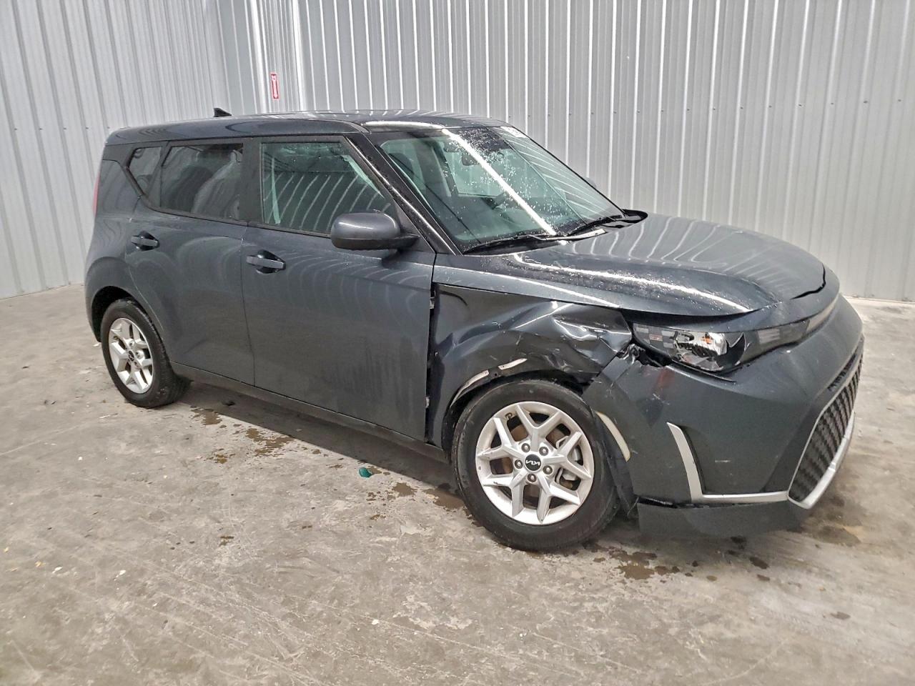 2025 KIA SOUL LX photo 4