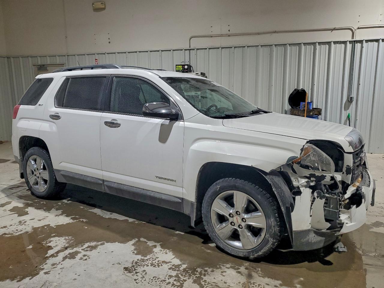 2015 GMC TERRAIN SLT photo 10