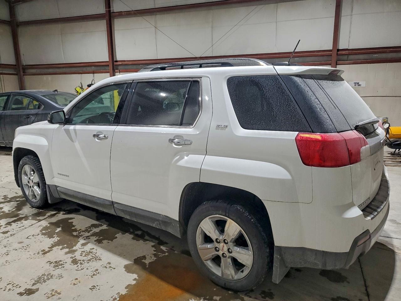 2015 GMC TERRAIN SLT photo 4