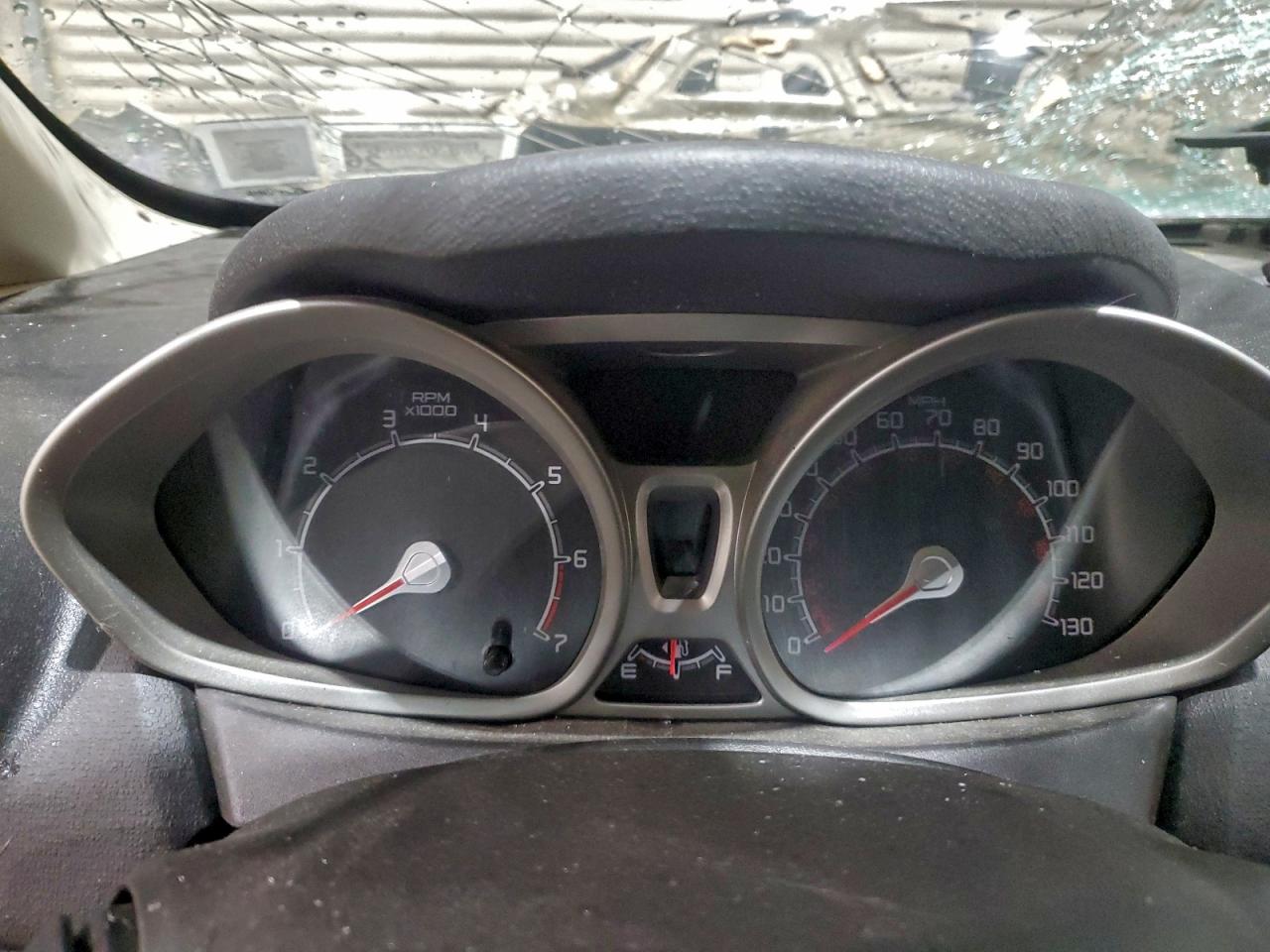 2012 FORD FIESTA SE photo 9