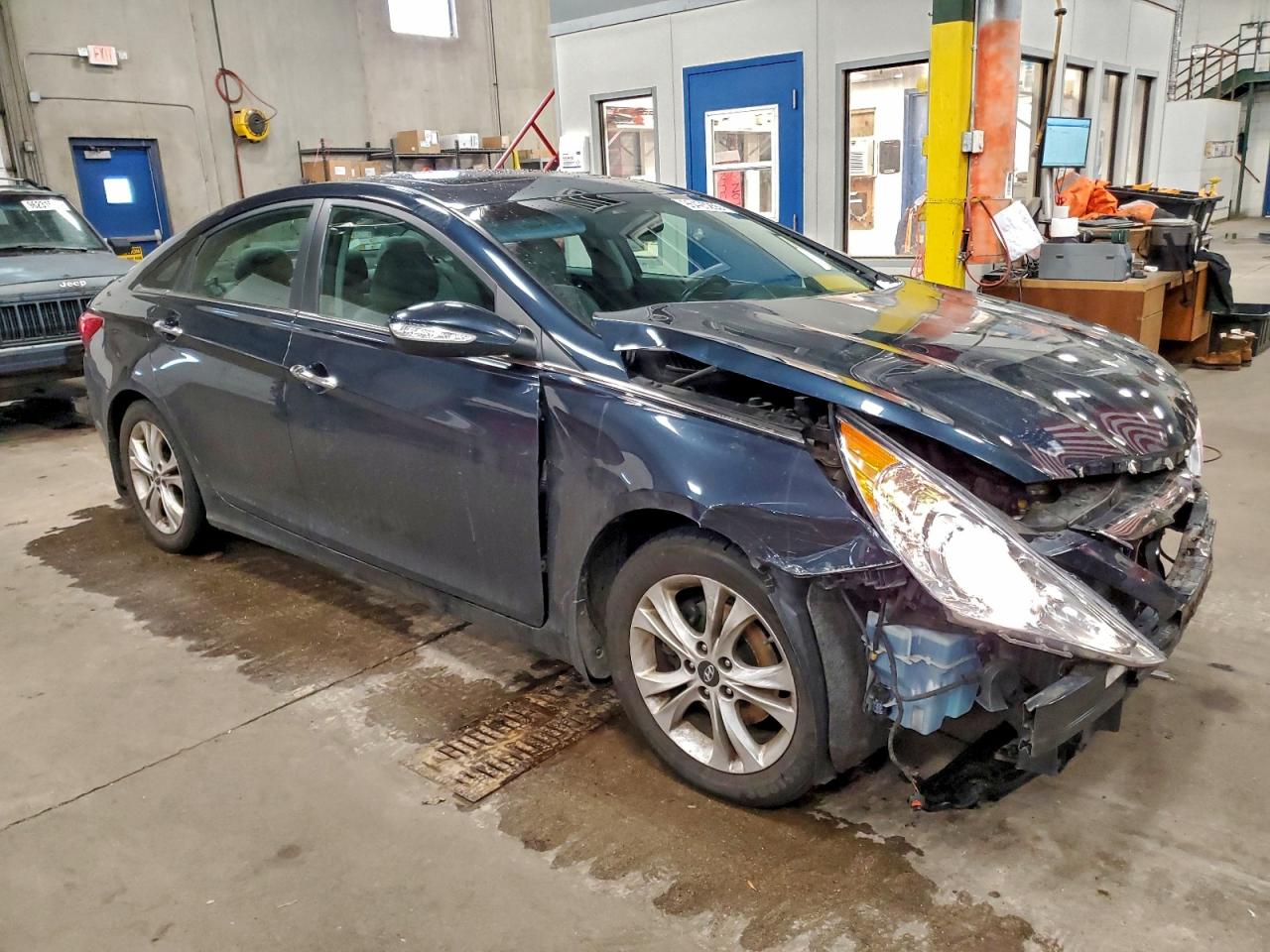 2013 HYUNDAI SONATA SE photo 4