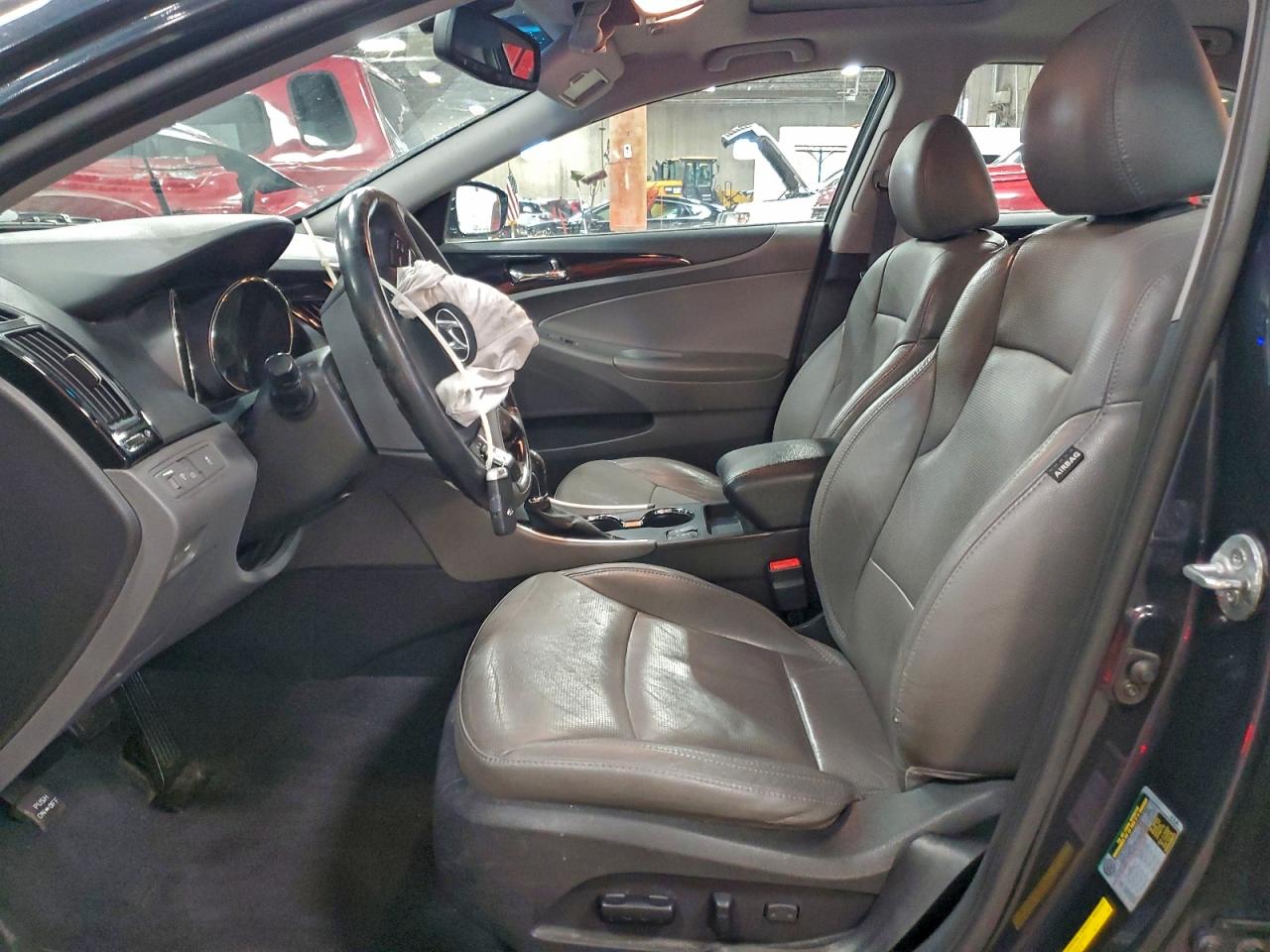2013 HYUNDAI SONATA SE photo 7
