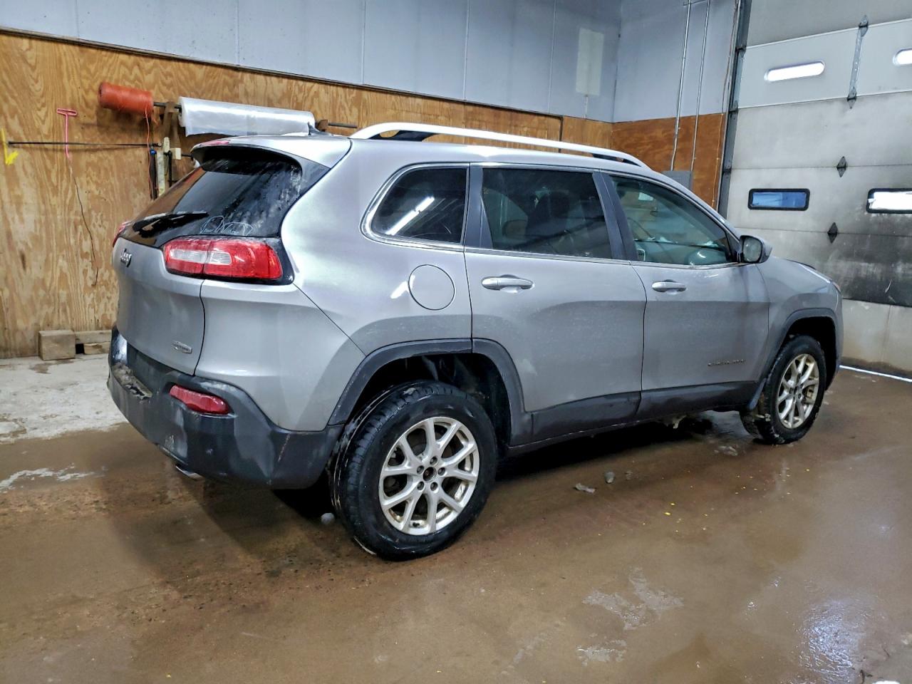 2014 JEEP CHEROKEE LATITUDE photo 3