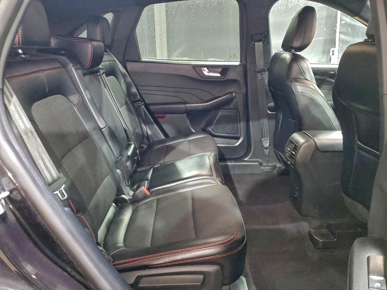 2025 FORD ESCAPE ST LINE photo 11