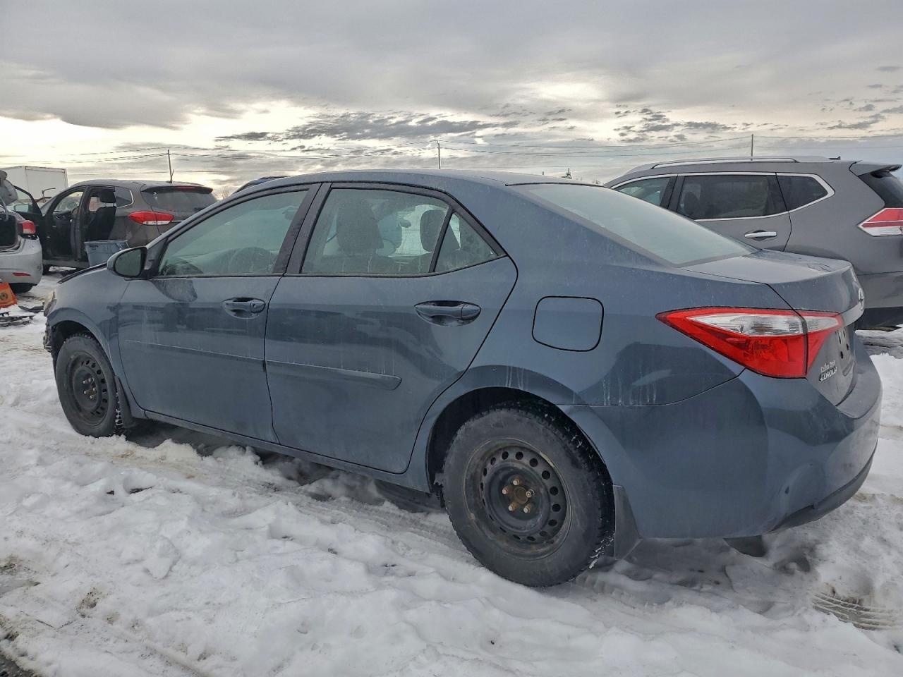 2016 TOYOTA COROLLA L photo 2