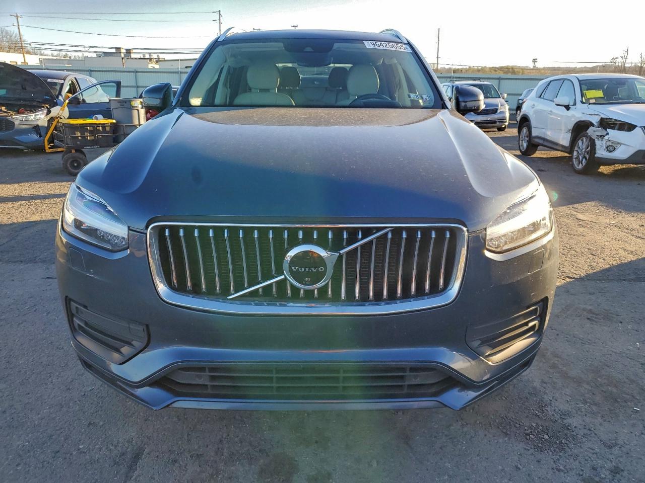 2021 VOLVO XC90 T6 MOMENTUM photo 5