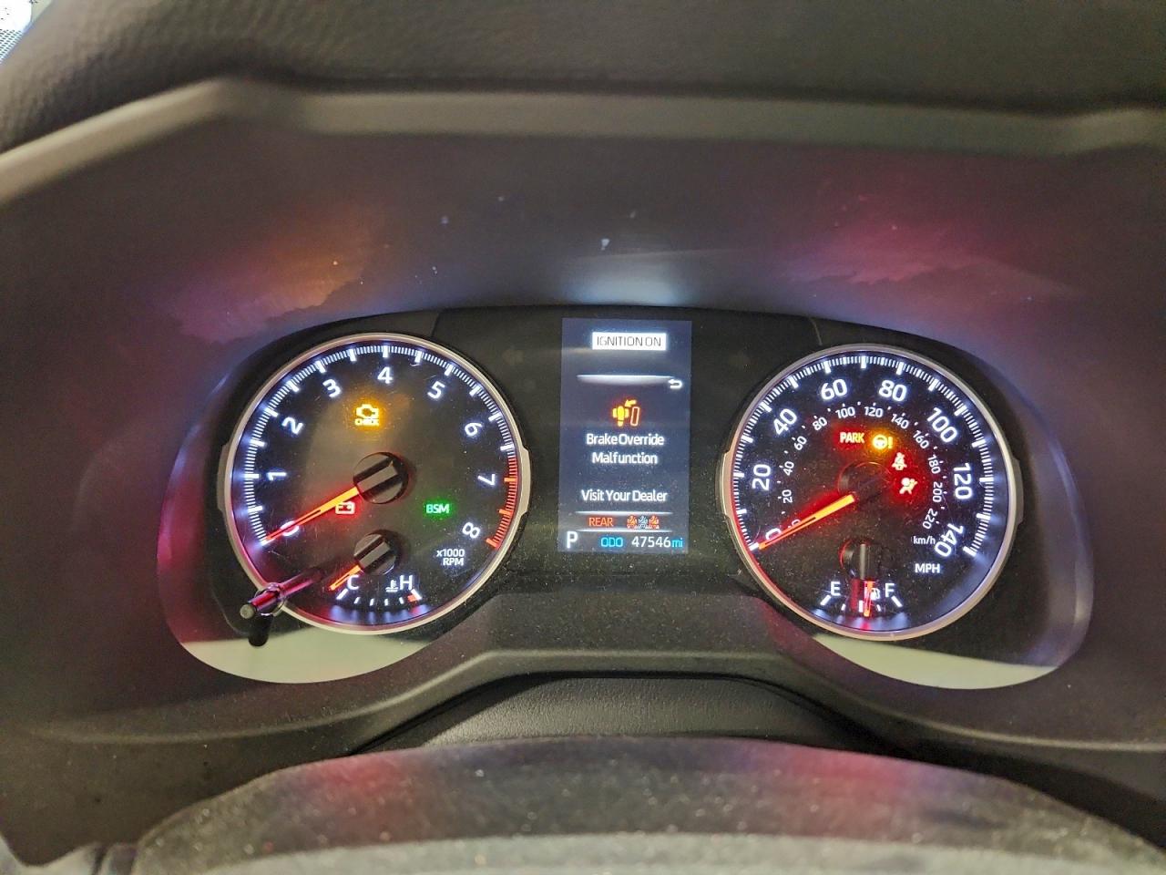 2021 TOYOTA RAV4 XLE photo 9