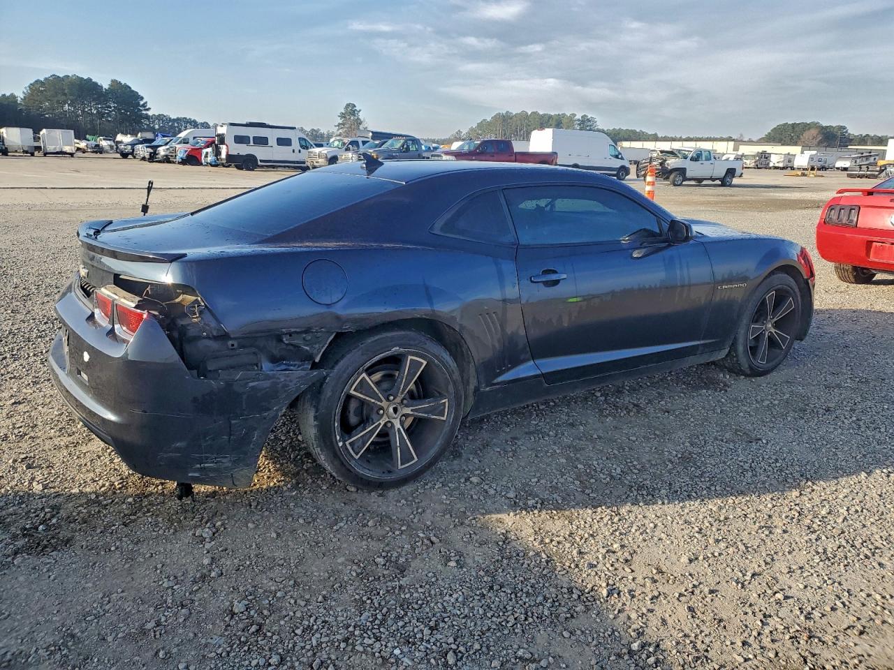 2013 CHEVROLET CAMARO LS photo 3