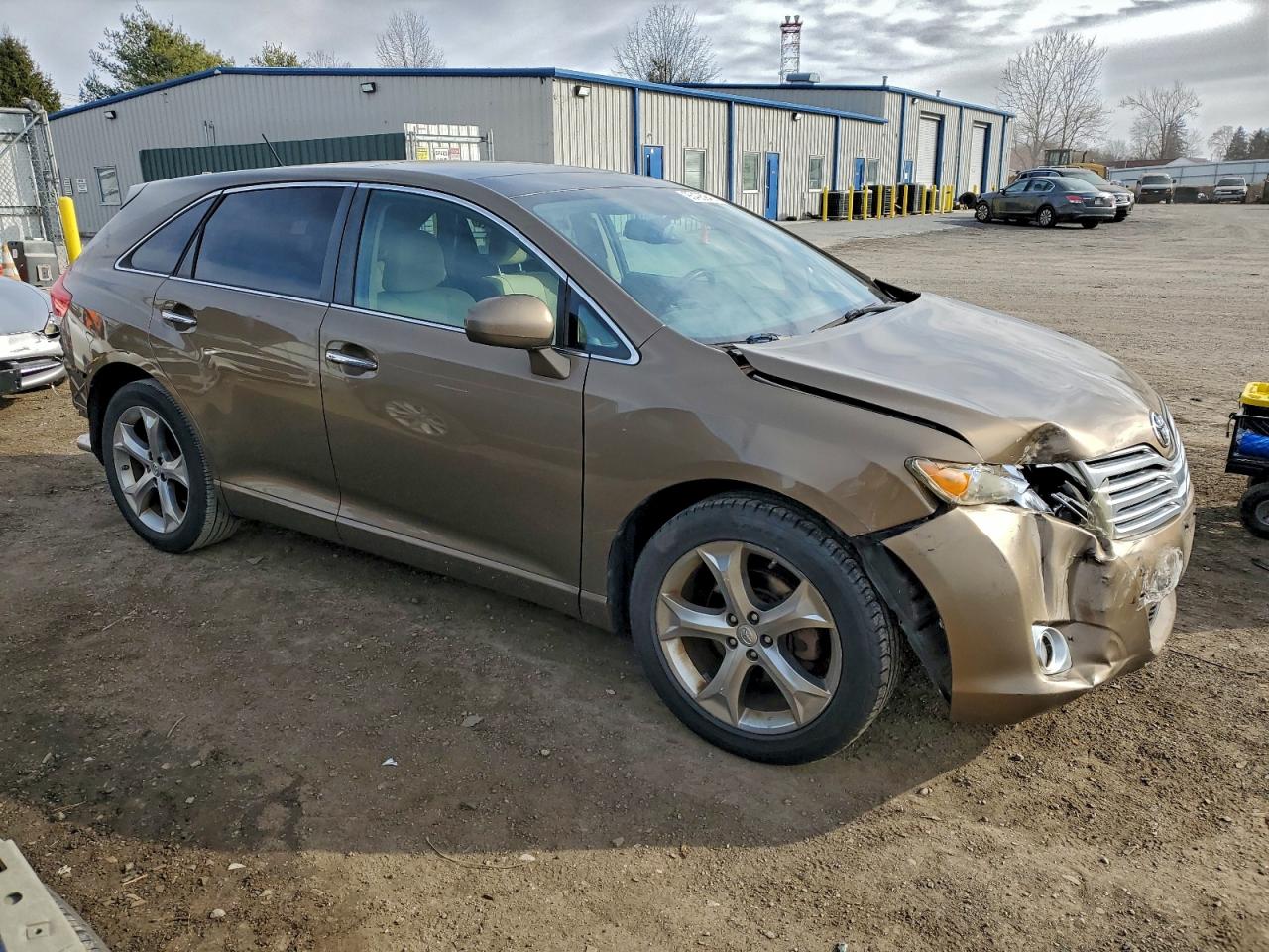 2010 TOYOTA VENZA photo 4