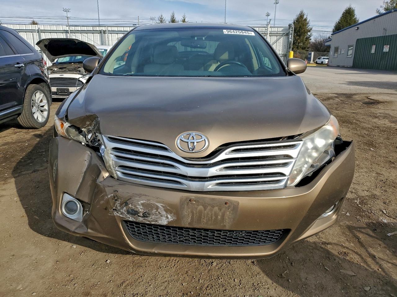 2010 TOYOTA VENZA photo 5