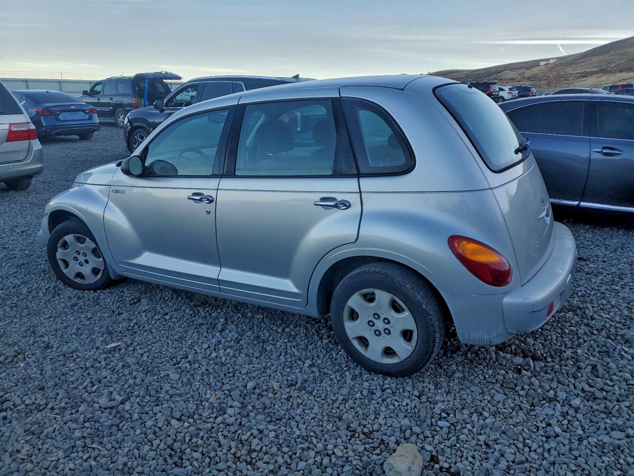 2005 CHRYSLER PT CRUISER photo 2