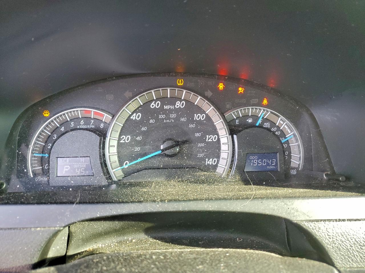 2014 TOYOTA CAMRY L photo 9