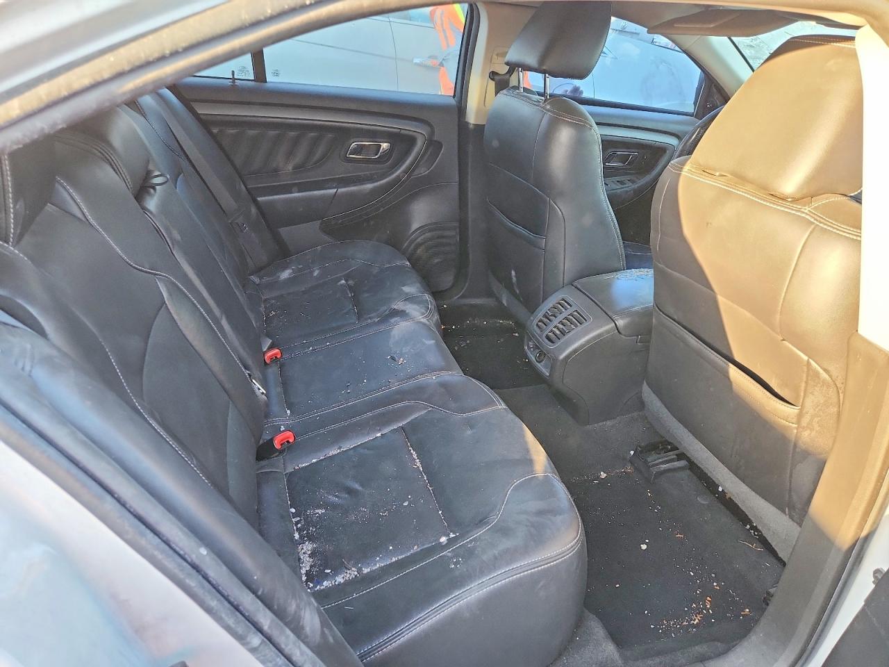 2011 FORD TAURUS SEL photo 10