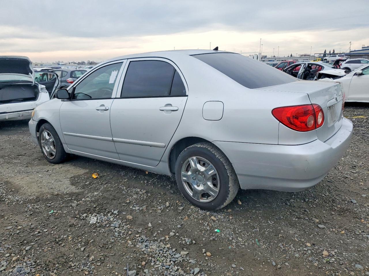 2007 TOYOTA COROLLA CE photo 2