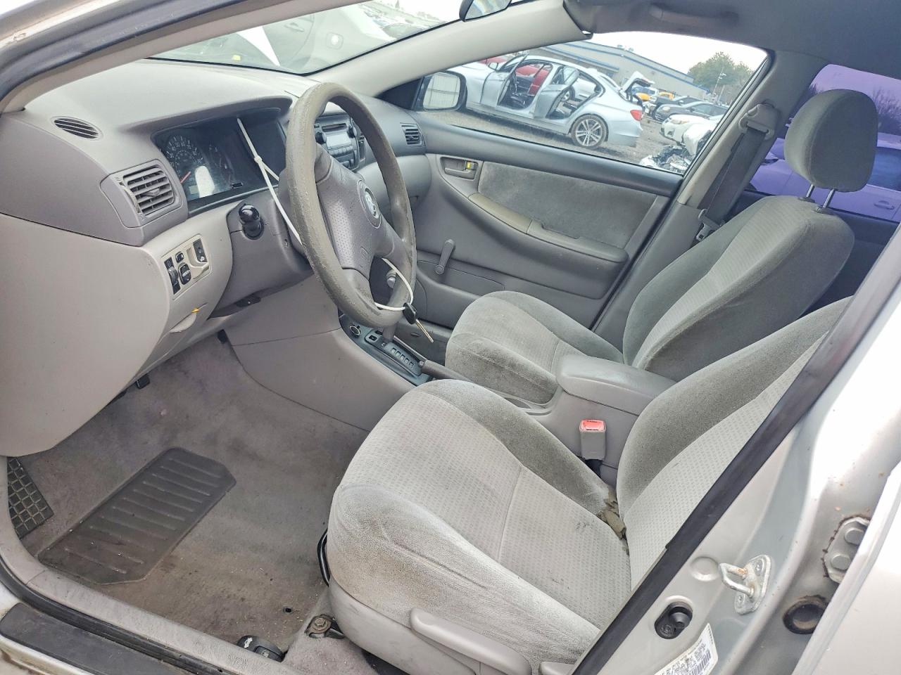 2007 TOYOTA COROLLA CE photo 7