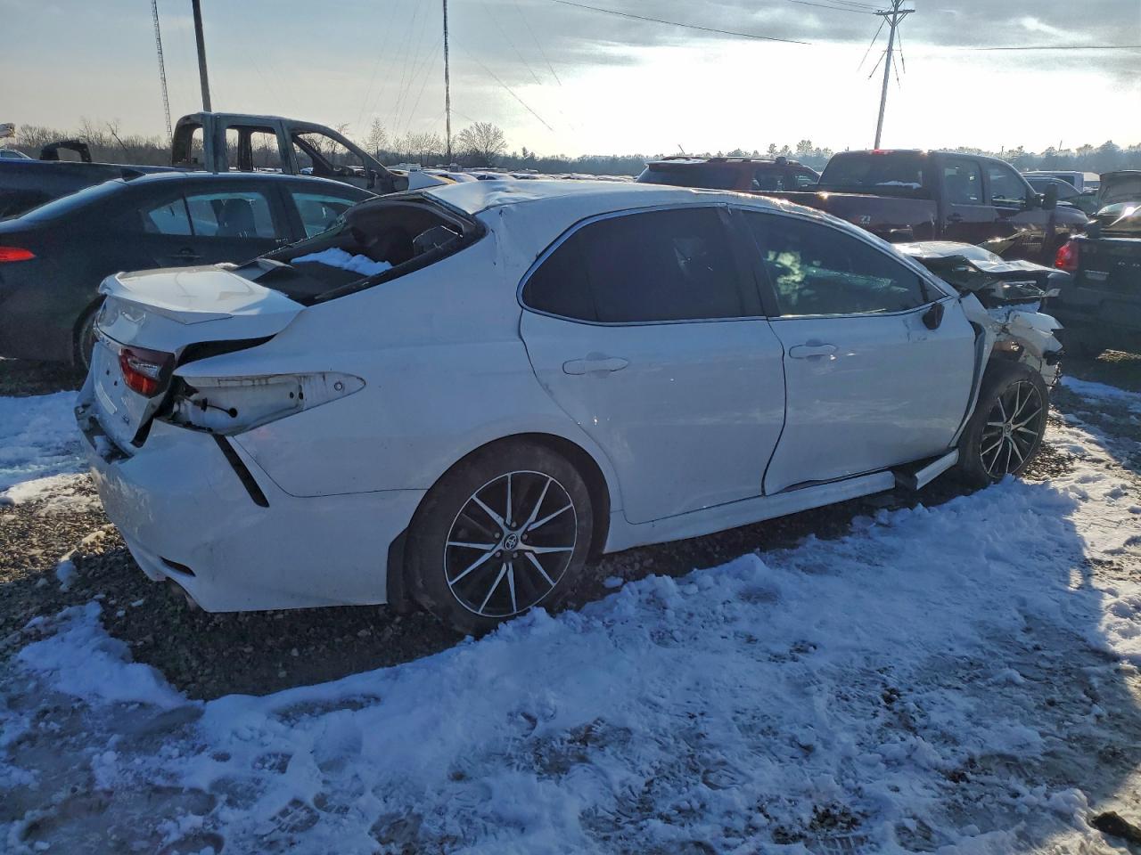 2023 TOYOTA CAMRY SE NIGHT SHADE photo 3