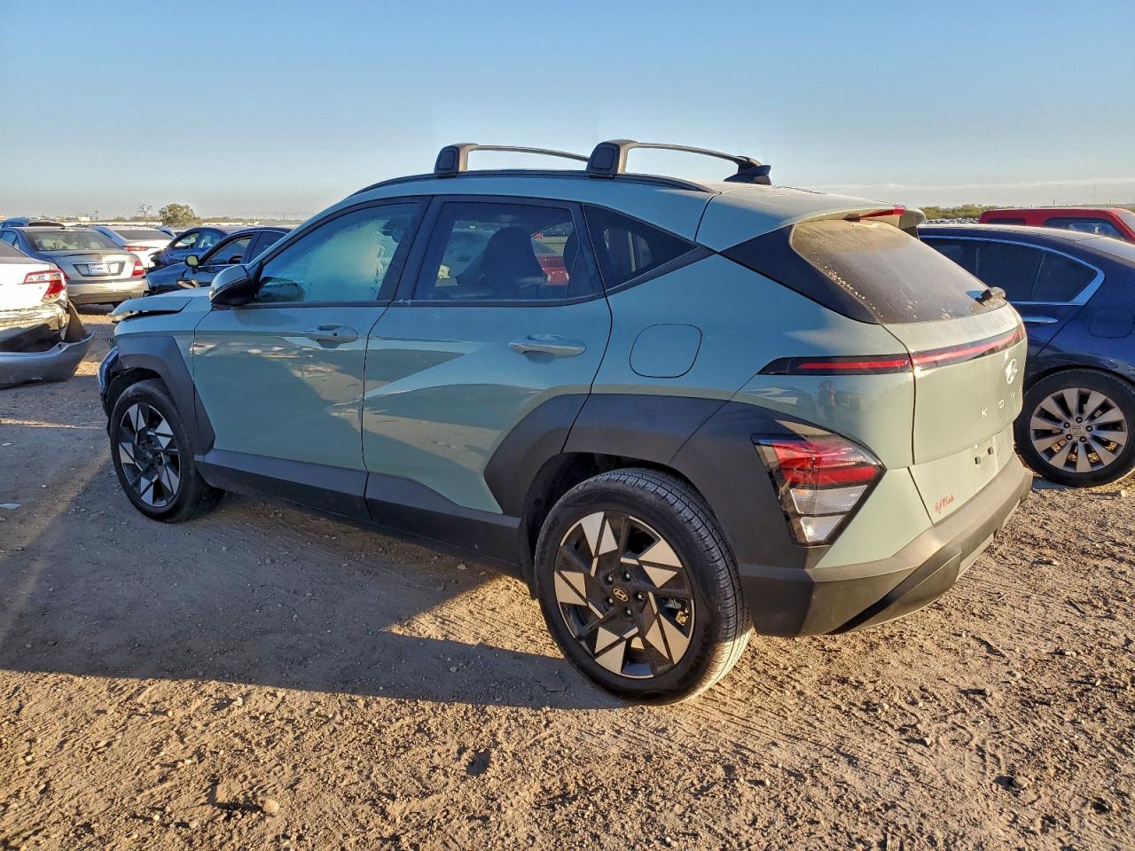 2025 HYUNDAI KONA SEL photo 2