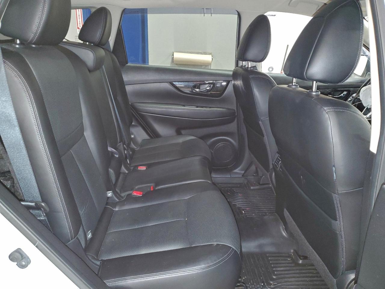 2018 NISSAN ROGUE S photo 11