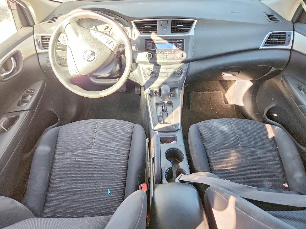 2016 NISSAN SENTRA S photo 8