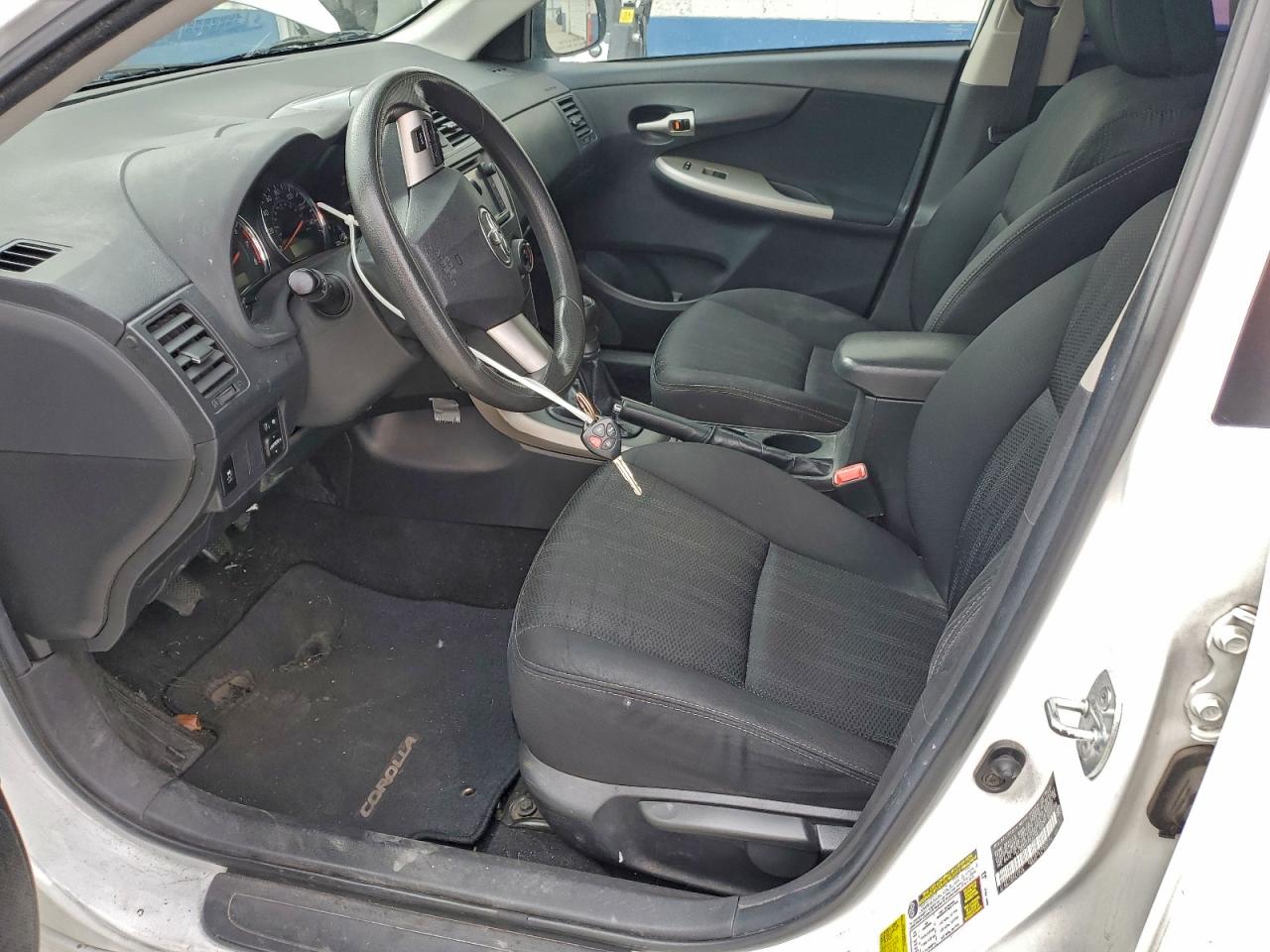 2013 TOYOTA COROLLA BASE photo 7