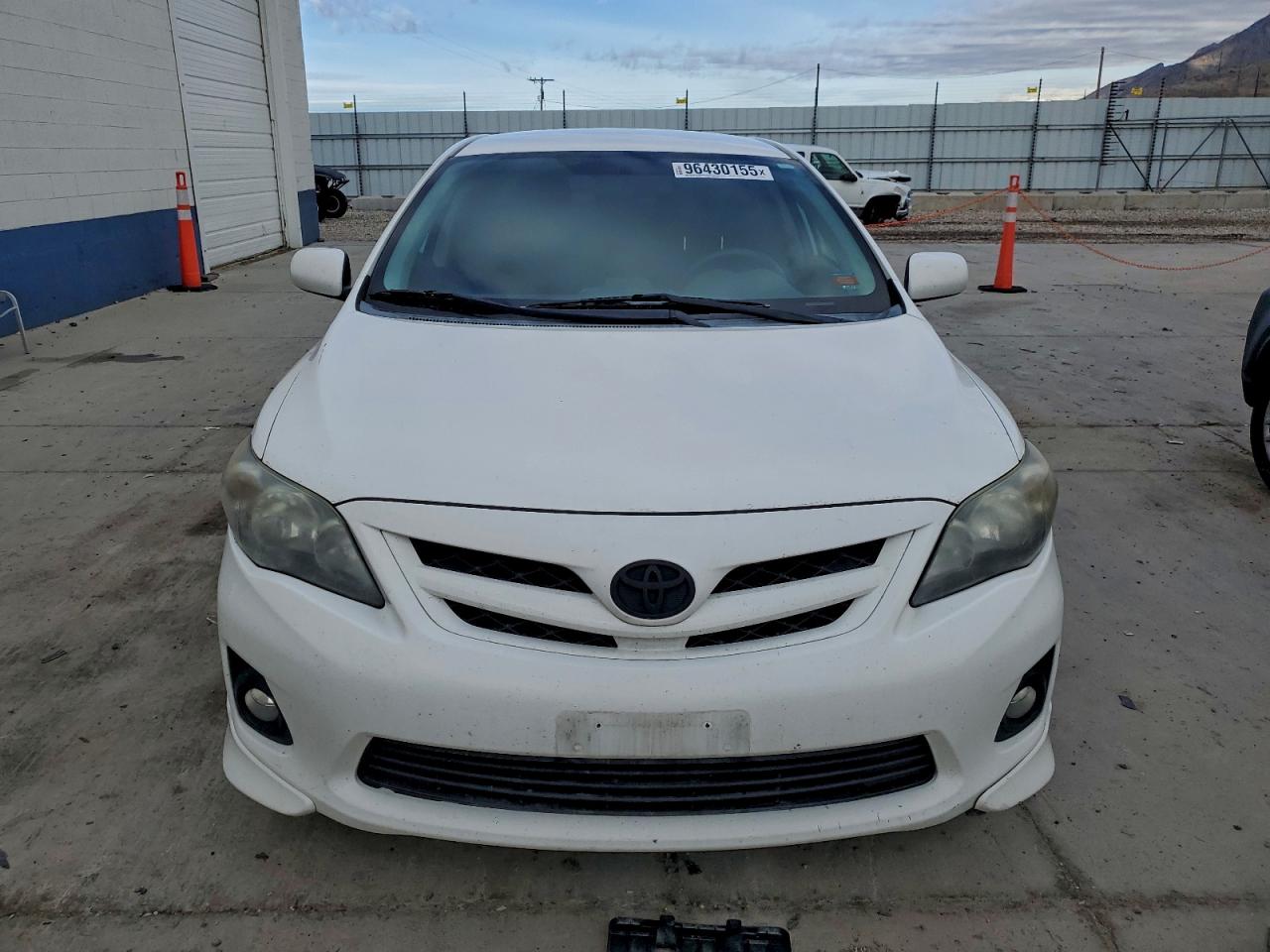 2013 TOYOTA COROLLA BASE photo 5