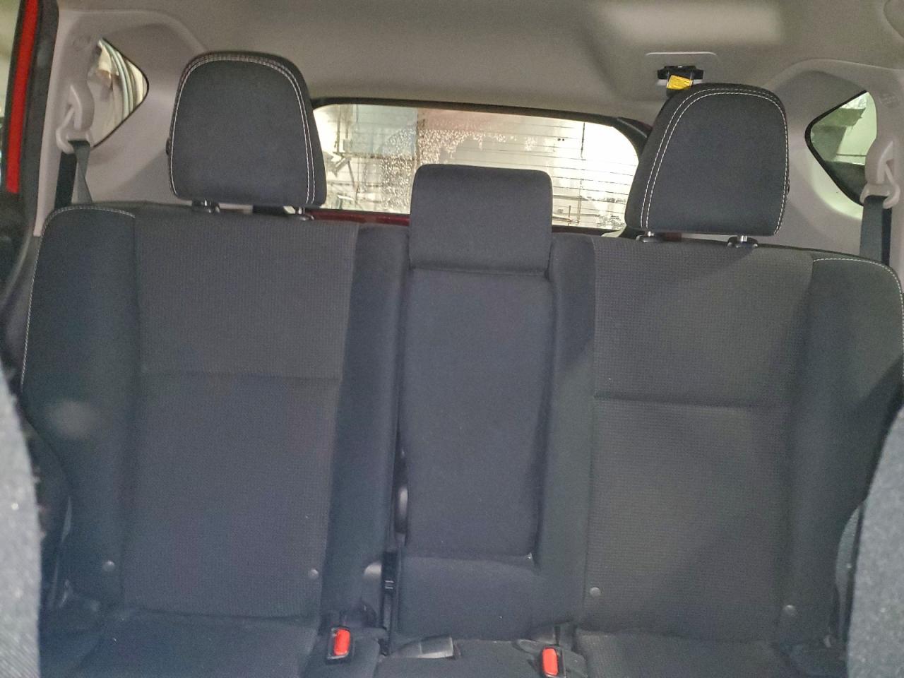 2017 TOYOTA RAV4 XLE photo 10