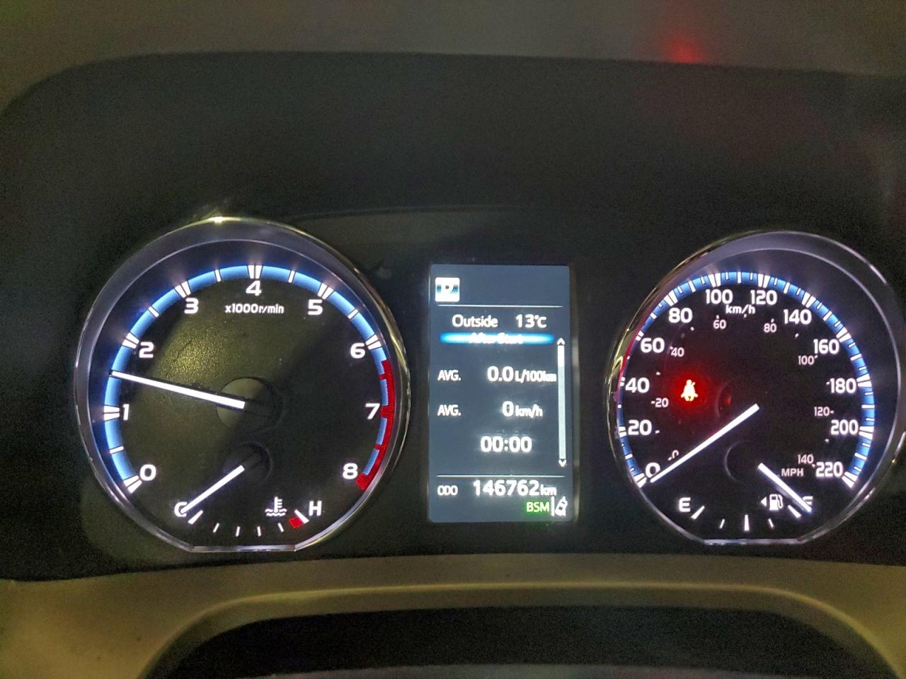 2017 TOYOTA RAV4 XLE photo 9