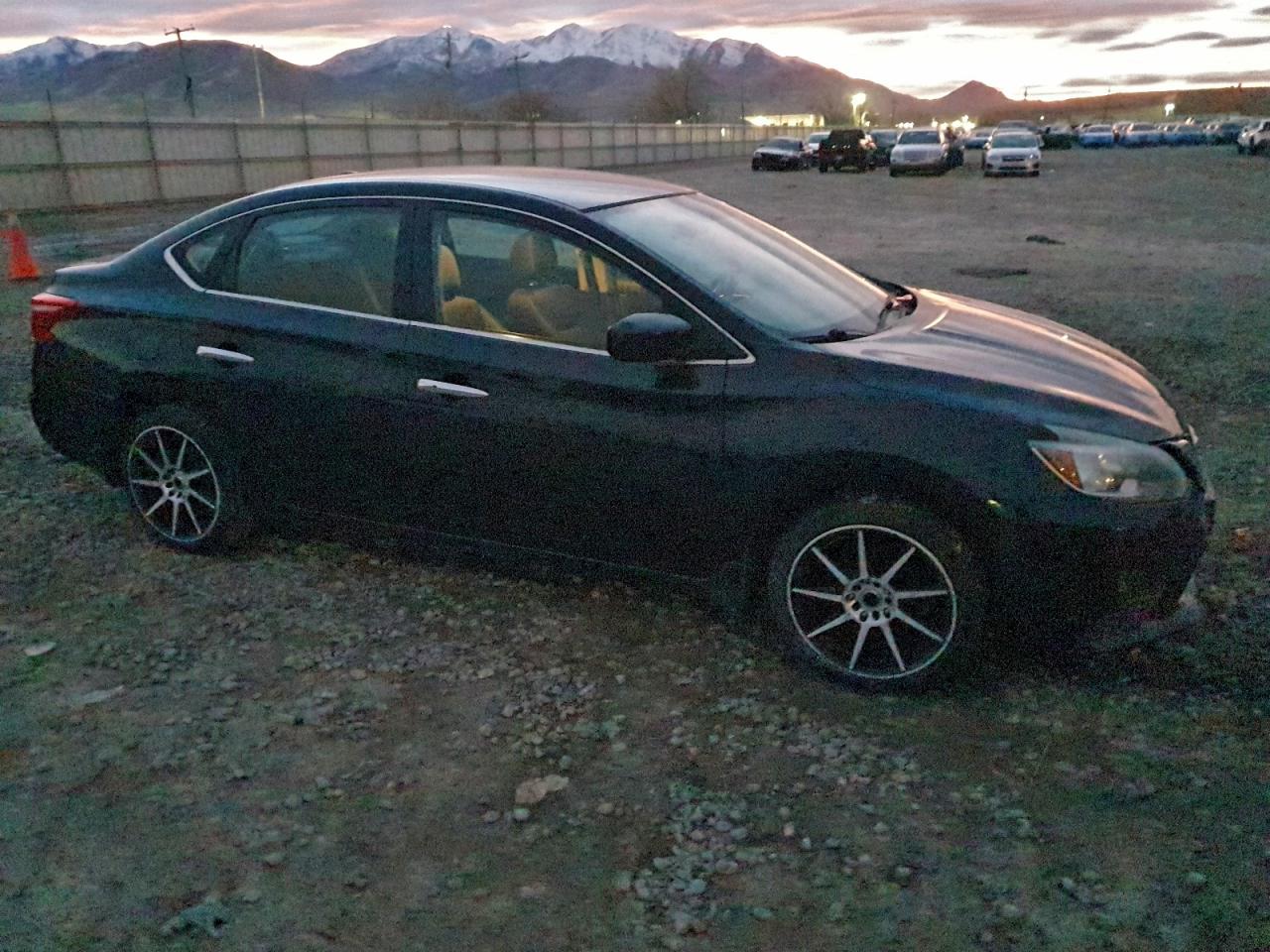 2017 NISSAN SENTRA S photo 4