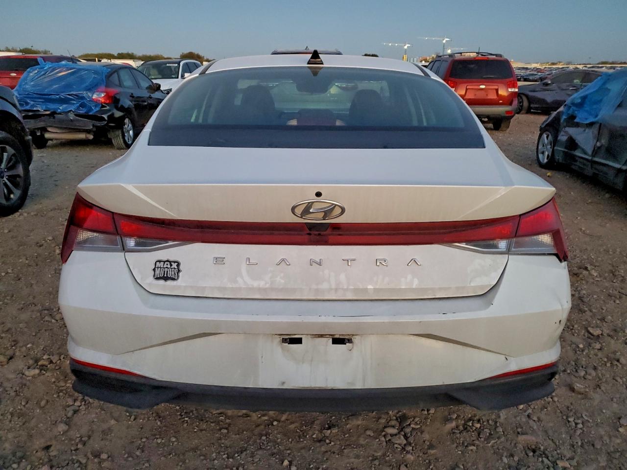 2022 HYUNDAI ELANTRA SE photo 6