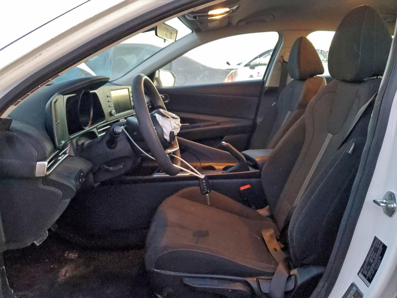 2022 HYUNDAI ELANTRA SE photo 7