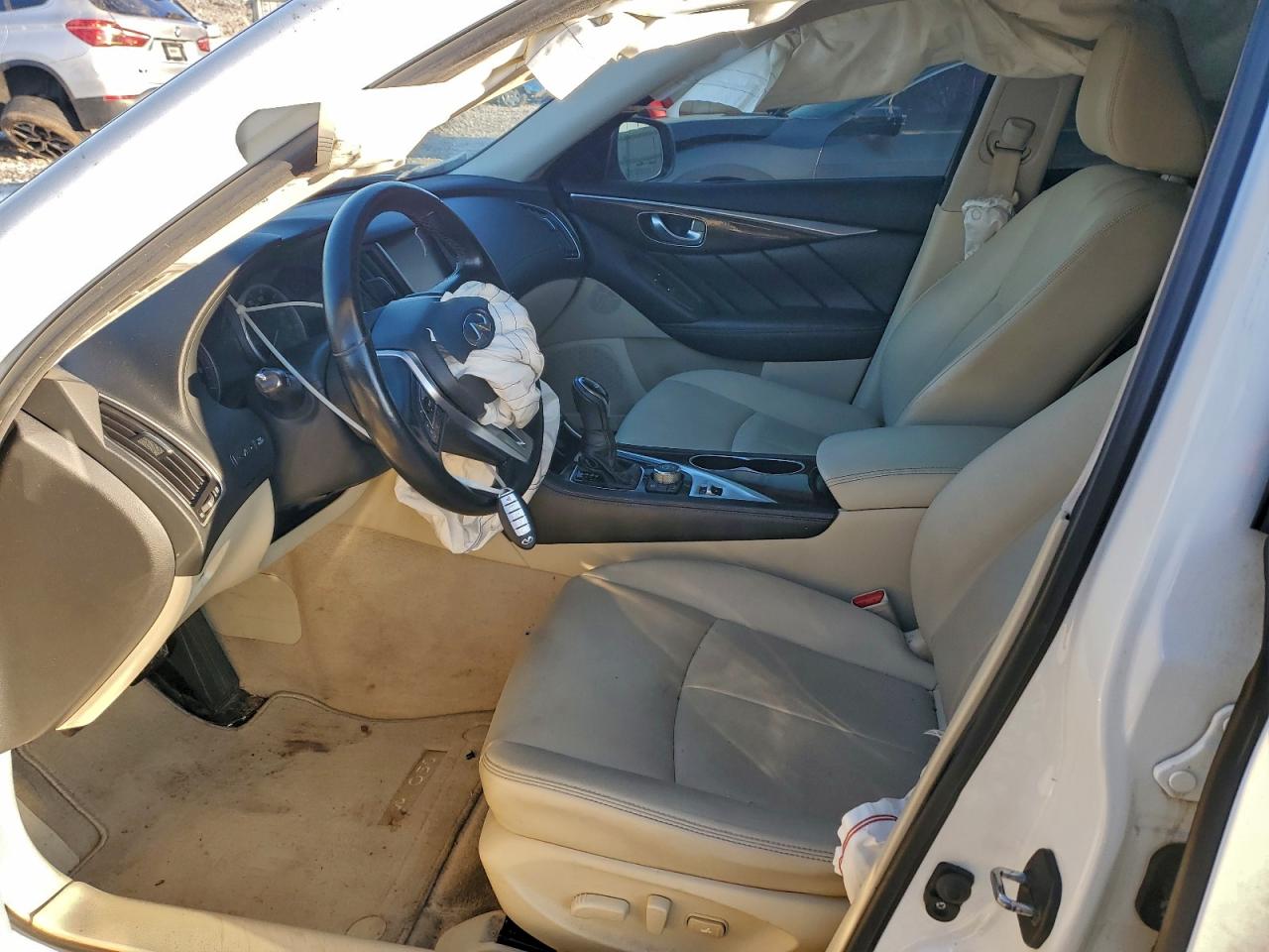 2018 INFINITI Q50 LUXE photo 7